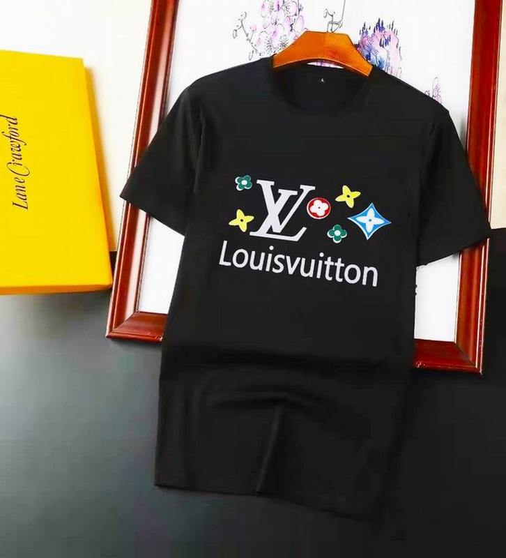 Louis Vuitton Men's T-shirts 388